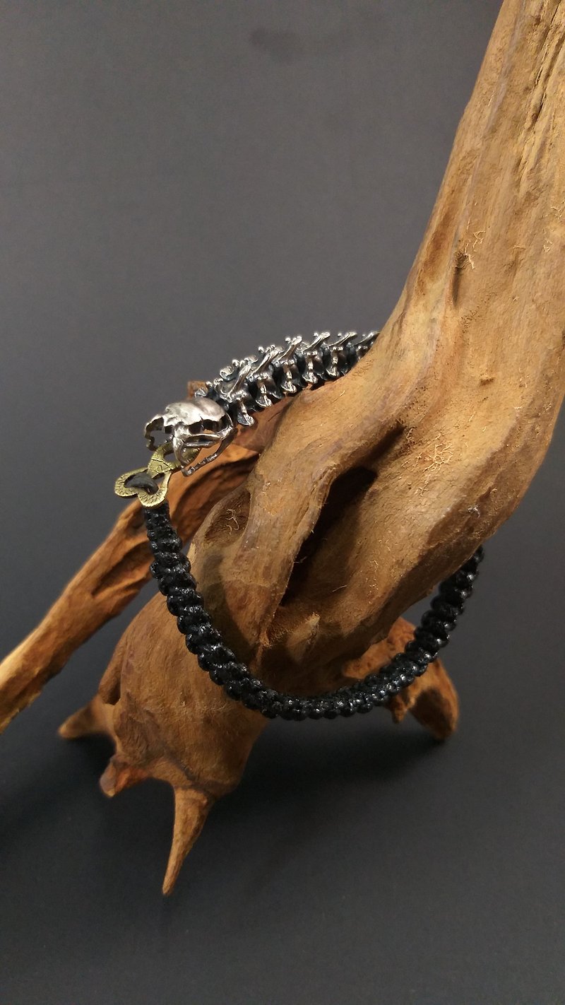 Snake chain. Shelian Silver Black Snake Spine Bracelet (Surface Vulcanized) Wax Weaving [Spine Chain Series] - สร้อยข้อมือ - เงิน 