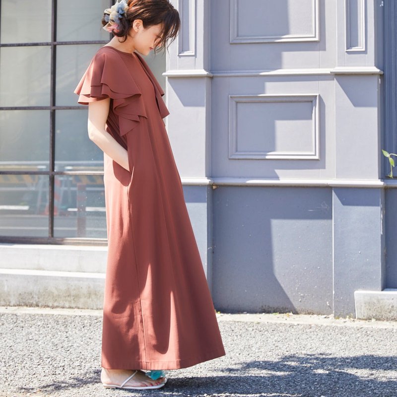 夏も美しい冷感ワンピース | ブラウン - 女襯衫 - 其他材質 咖啡色
