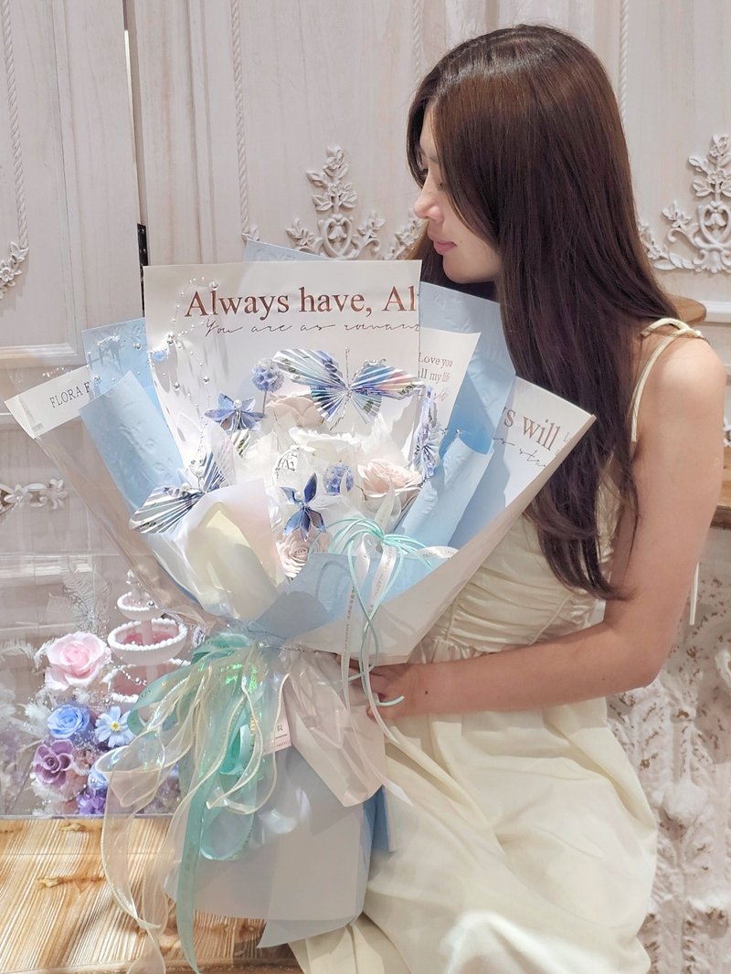 鈔票香皂花束 - 乾燥花/永生花 - 其他材質 藍色