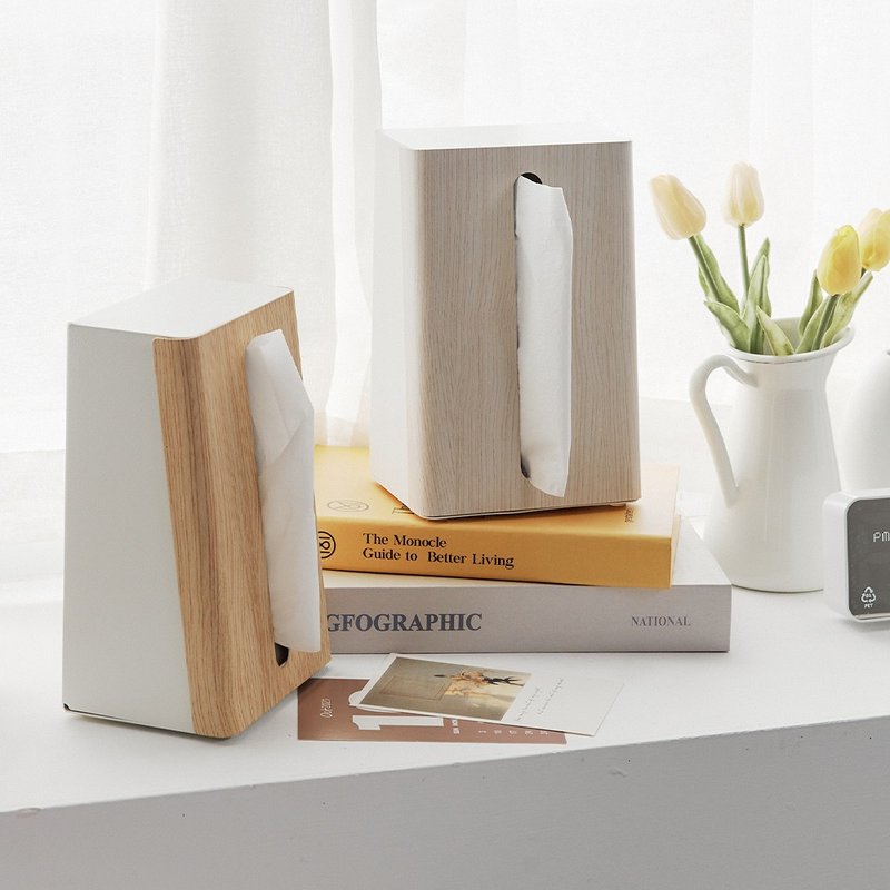 Textured wood Tissue Box box holder - กล่องเก็บของ - โลหะ สีนำ้ตาล