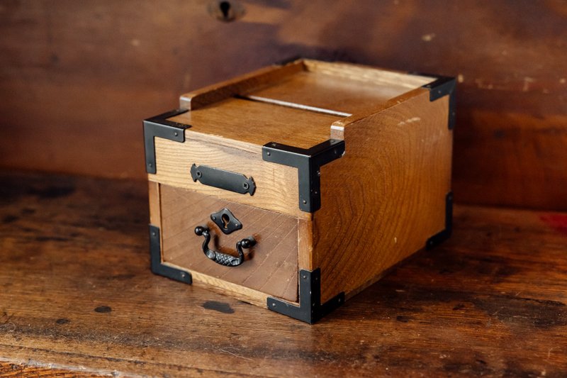 Japanese wooden money box - Storage - Wood Brown