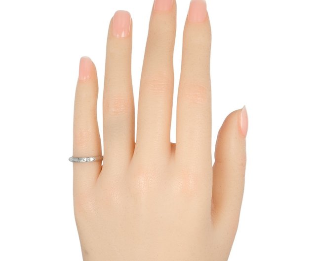 ☆美品☆ティファニー　トゥルーバンド　5Pダイヤ　約6号　プラチナ　Pt950 TIFFANY&Co. ティファニー トゥルーバンドリング 5Pダイヤ