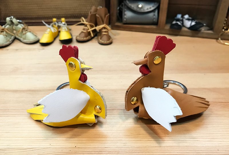 Hand-made leather ─ leather key ring (rooster shape). Mushroom poet + hand made = The Mushroom Hand. (Key ring, pendant, styling key, animal) - Keychains - Genuine Leather Multicolor