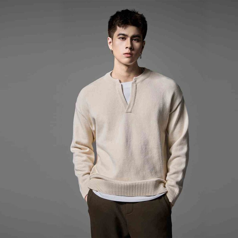 Man's false two V-necked sweater, pure white sweater - Men's Sweaters - Other Materials Khaki