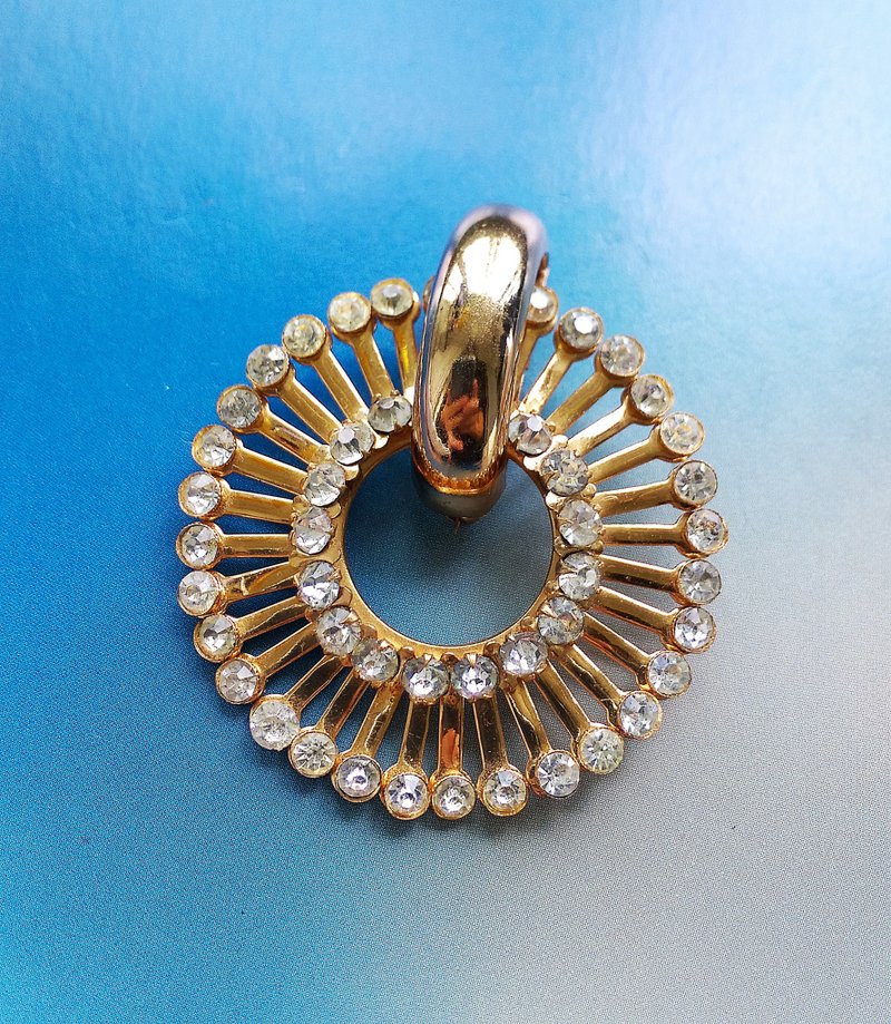 Vintage Jewelry 西洋古董飾品 CORO 環圈 摩天輪 別針 - 徽章/別針 - 其他金屬 金色