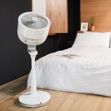AIRMATE 卓上扇風機 ホワイト AIRMATE 卓上扇風機 ホワイト
