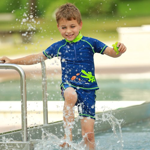 日安朵朵 德國PlayShoes 抗UV防曬短袖兩件組兒童泳裝-鱷魚
