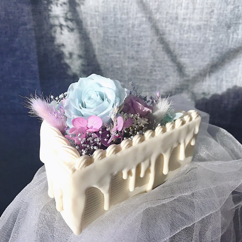 藍紫色系永生花蛋糕擺設／生日蛋糕／節日禮物 - 擺飾/家飾品 - 其他材質 白色