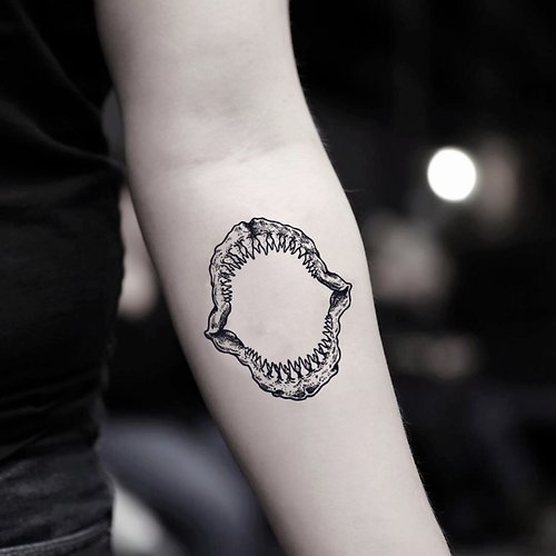 OhMyTat OhMyTat 鯊魚顎 Jaws 刺青圖案紋身貼紙 (2 張)