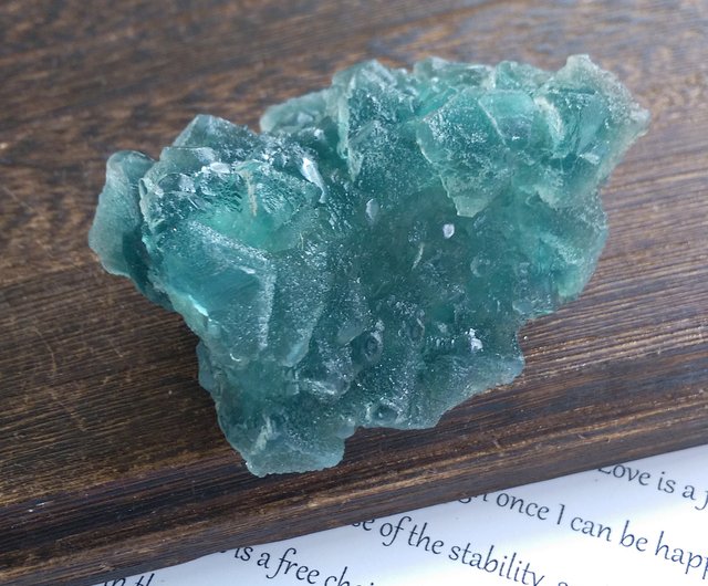 内モンゴル 蛍石 内モンゴル産の蛍石ブルー石天然鉱石 - ショップ alice-gems