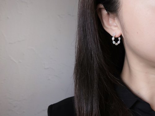COOL & HOT 925純銀 淡水珍珠 花圈 耳環 耳夾 一對 免費包裝
