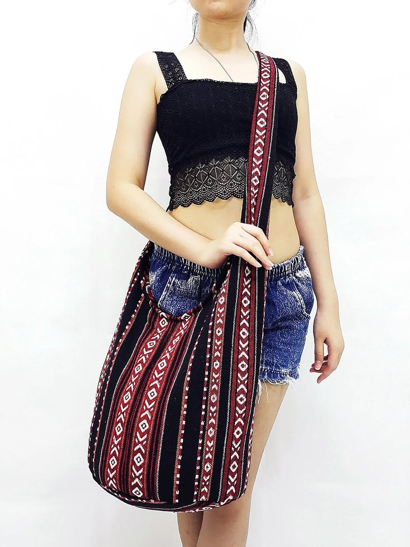 Woven Cotton Bag Shoulder bag Long Strap Crossbody bag Black and Red Unisex - 其他 - 其他材質 黑色