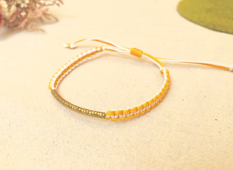 Japanese two-color brass rope knitting series (bracelet/foot ring) - สร้อยข้อมือ - วัสดุกันนำ้ สีเหลือง