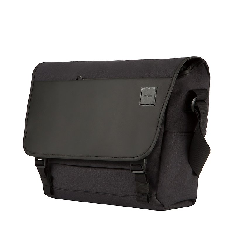 INCASE Compass Messenger 15" - Black - Messenger Bags & Sling Bags - Polyester Black