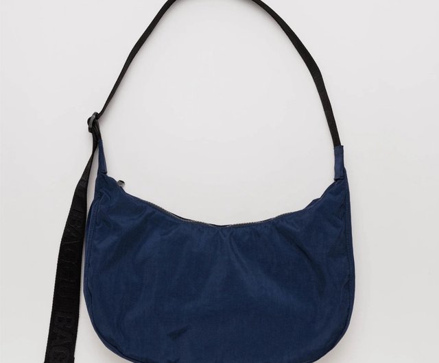 BAGGU Phone Sling Bag in Black