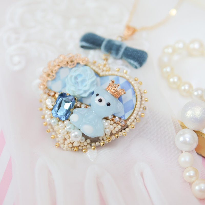 Crown Bear Necklace L/Blue - Long Necklaces - Resin Blue