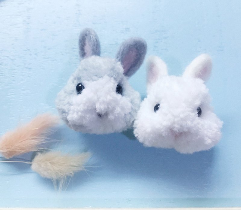 小毛球兔兔 小白兔 小灰兔 可做 別針 髮夾 吊飾 - 胸針/心口針 - 其他材質 白色