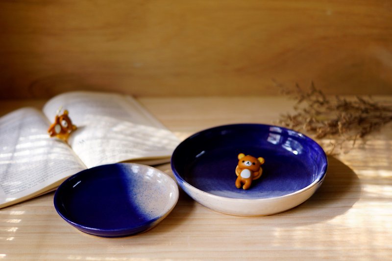 Blue and white gradient clay plate, dinner plate, vegetable plate, fruit plate, dessert plate - จานเล็ก - ดินเผา สีน้ำเงิน