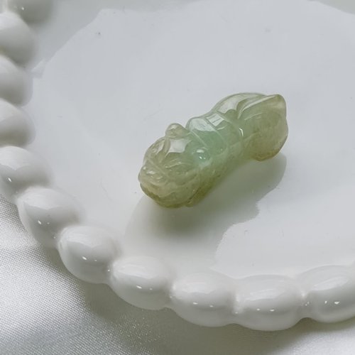 緣圓翡翠 冰膠果綠老虎吊墜 | 天然緬甸玉A貨翡翠