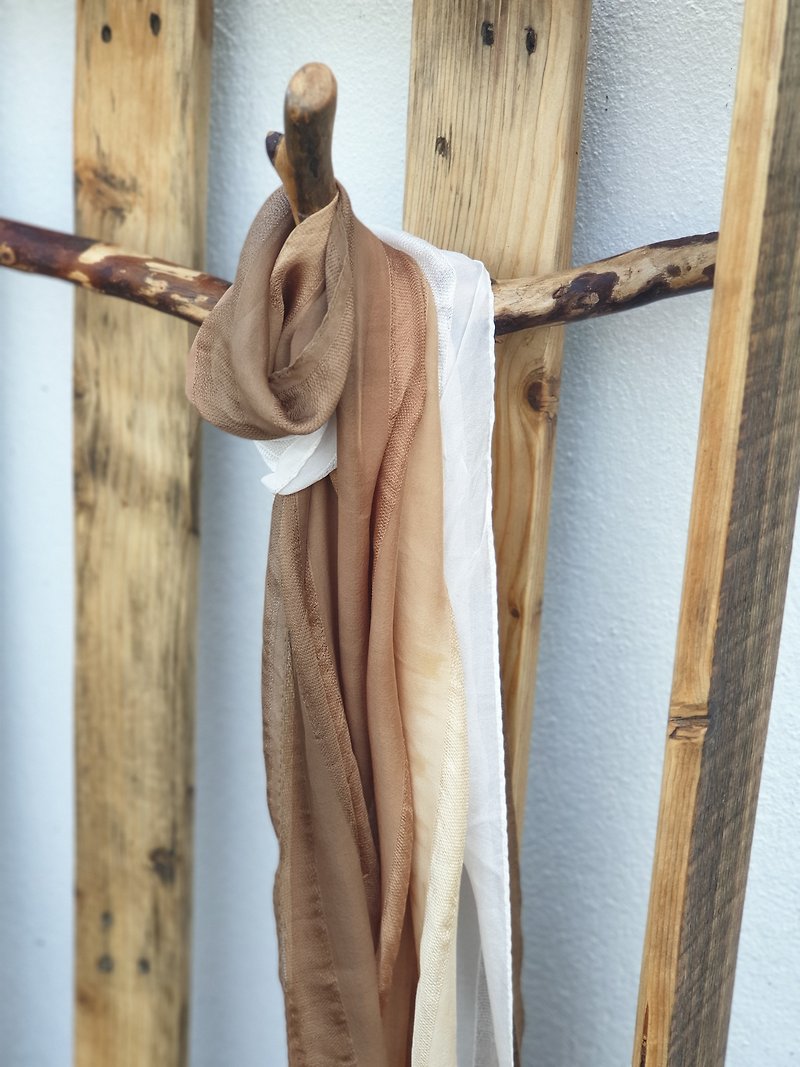 Pure silk silk wind scarf is soft and comfortable - ผ้าพันคอ - ผ้าไหม สีนำ้ตาล