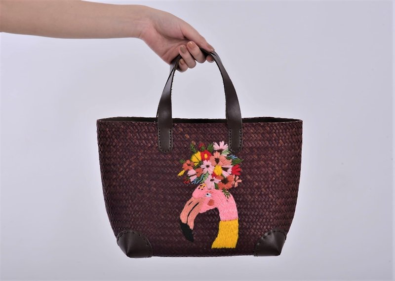 フラミンゴの刺繍が施されたKrajoodバッグ、サイズS - トート・ハンドバッグ - 寄せ植え・花 ブラウン