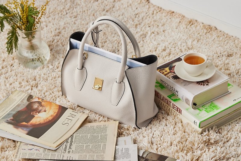 A4 streamlined simple shape bag - delicate cream white - Handbags & Totes - Genuine Leather White