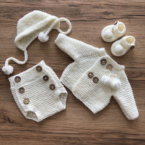 V.I.Angel Hand knit ivory clothing set: jacket, hat, panties, booties for baby.