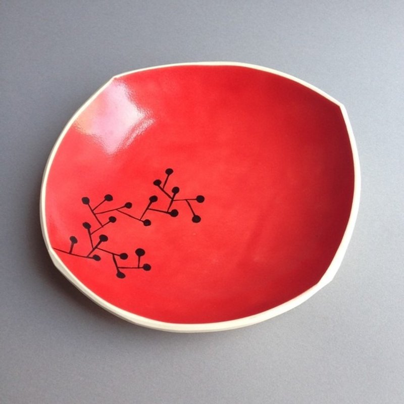 皿 (植物）赤　small plate (plants) red - 花瓶/陶器 - 陶 紅色