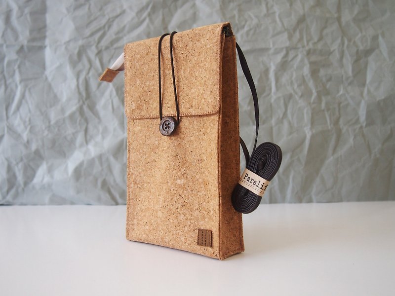Personalized Name Cork Crossbody Bag with Zipper - Messenger Bags & Sling Bags - Other Materials Brown