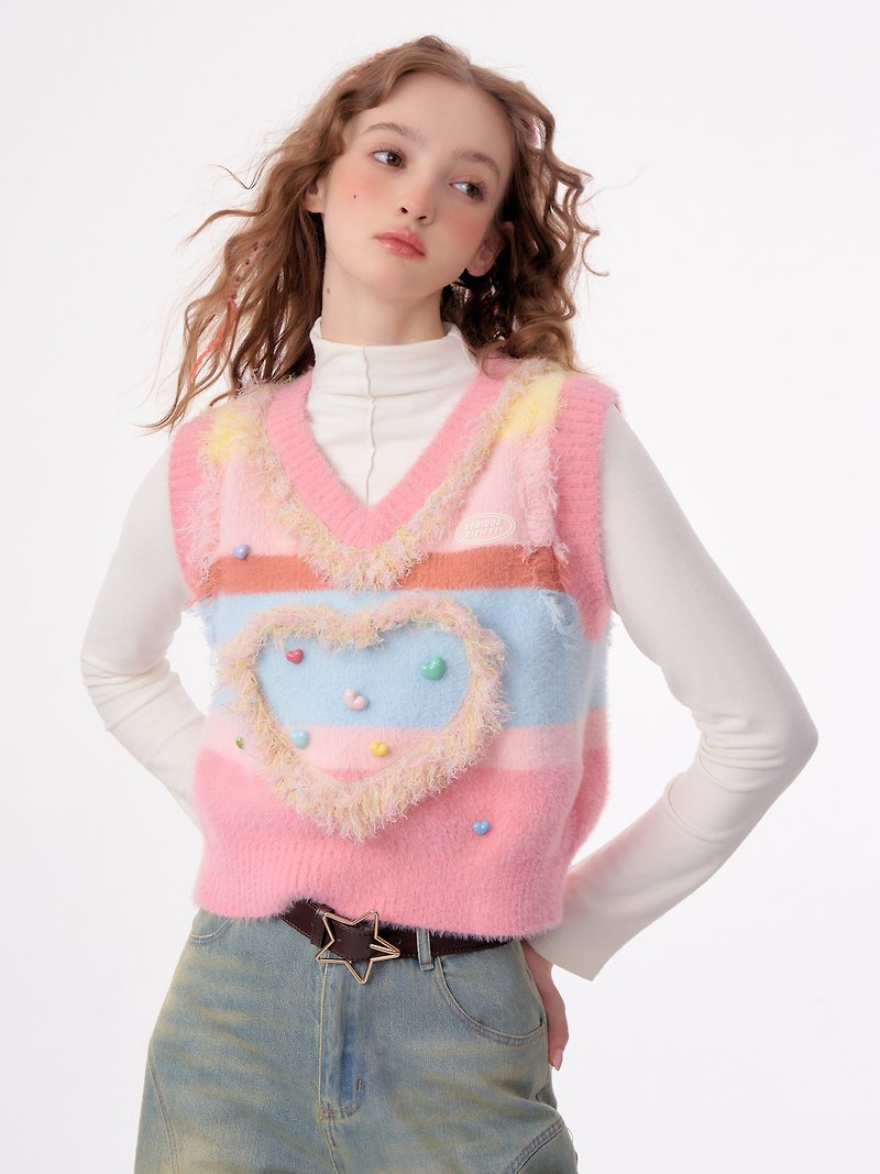 ziziFei autumn and winter design American retro pink tender love sweater vest knitted V-neck vest for women - เสื้อผู้หญิง - วัสดุอื่นๆ สึชมพู