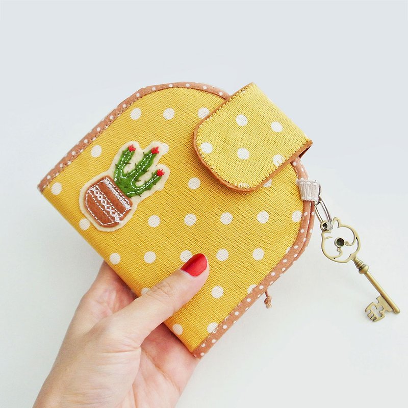Card Holder Wallet, Keychain Wallet, Small Wallet, Change Purse - Cactus Lover E - 財布 - コットン・麻 イエロー