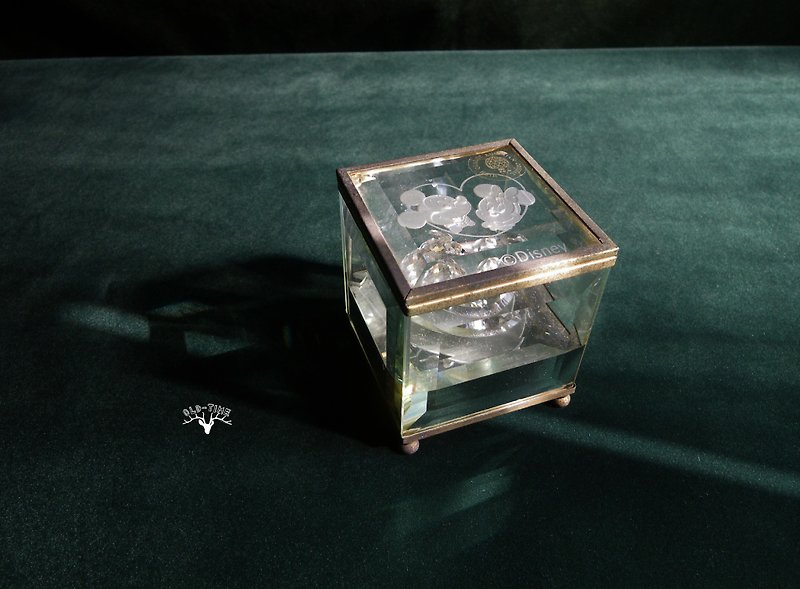 [Old Time OLD-TIME] Used Disney Glass Crystal Music Box - ของวางตกแต่ง - วัสดุอื่นๆ 