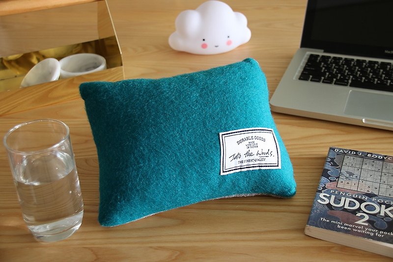 良い午後の枕 - トルコブルー（枕付き） - 枕・クッション - その他の素材 ブルー