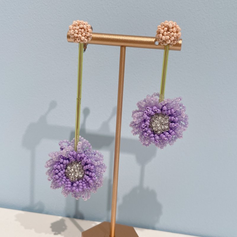 【dancing flower earring】purple - Earrings & Clip-ons - Other Materials Purple