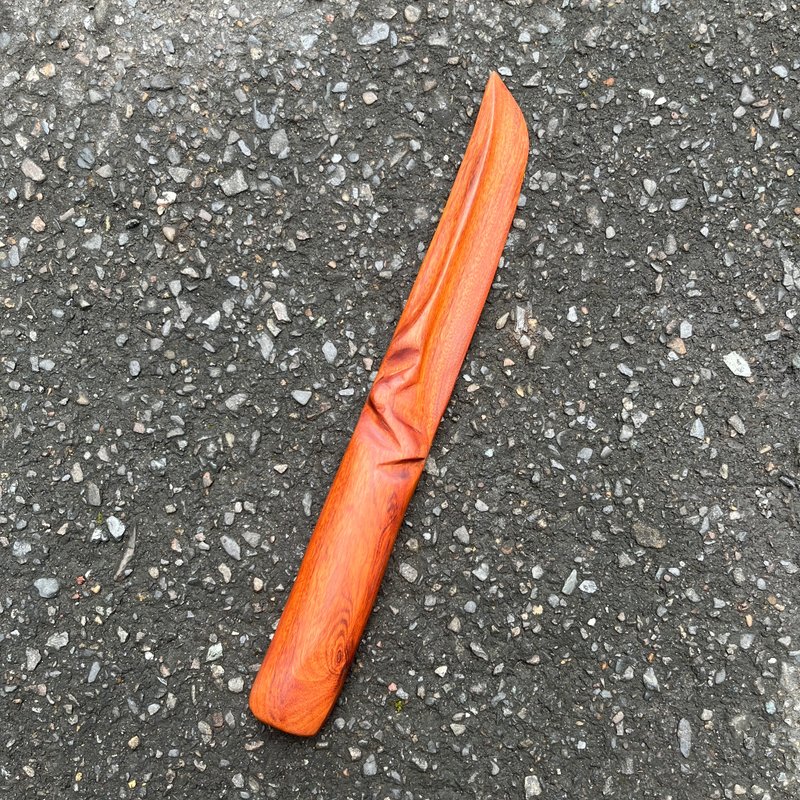 我販劍　妖刀　甫閱　藝術木刀　手工木劍　匕首　魔劍紙鎮 - 擺飾/家飾品 - 木頭 紅色