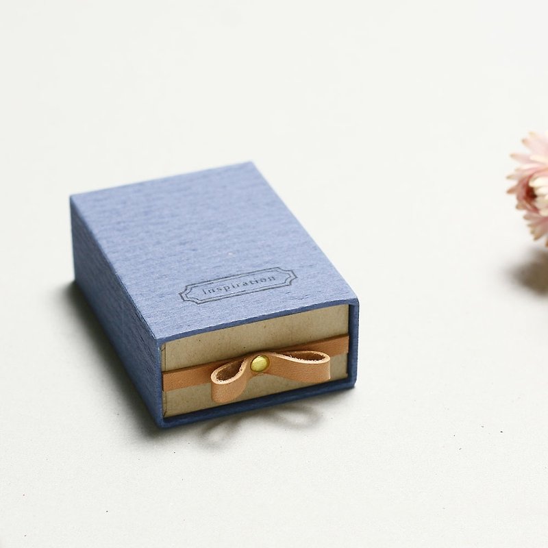 Inspiration // Blue) Sliding Box Leather ribbon 気持ちを伝える小さな箱 - 包裝材料 - 紙 藍色
