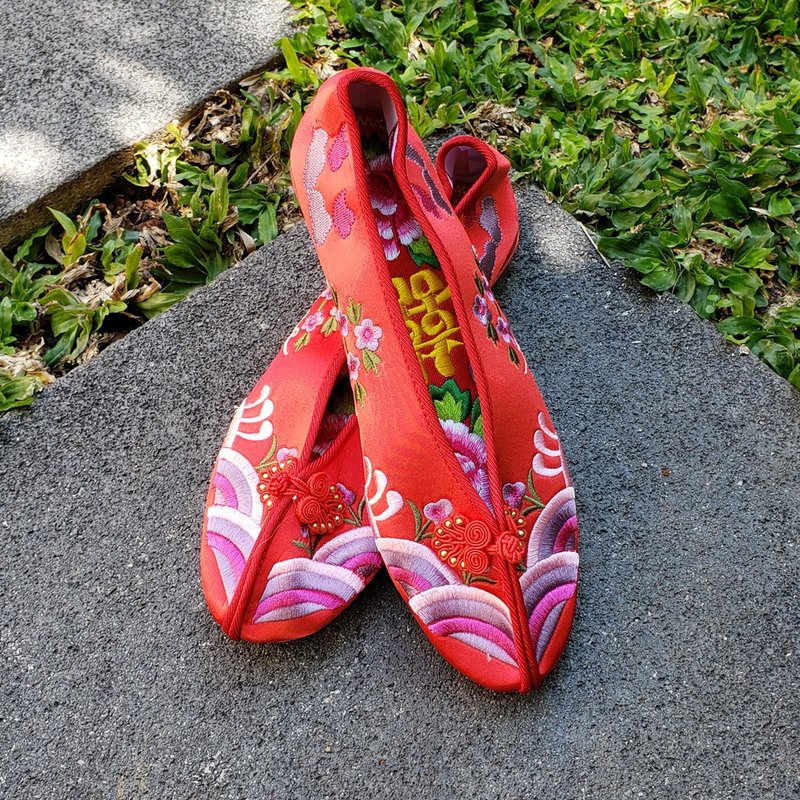 傳統手工製造紅色繡花鞋 KW11201708 紅色 ** 附送贈品 ** - 女休閒鞋/帆布鞋 - 棉．麻 紅色