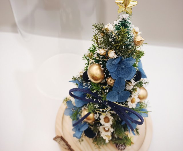 ❁とんがりガラスツリー・グリーン ❁プリザーブドフラワーツリー❁☞sale中‼︎ プリザーブドフラワー クリスマスツリー LEDガラスカバー 大