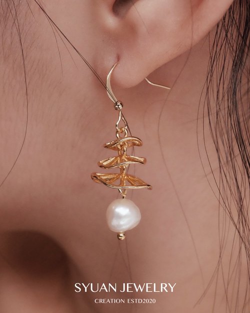 SYUAN JEWELRY SYUAN JEWELRY |The charm of you — 鍍18K蛋糕裙巴洛克珍珠耳環