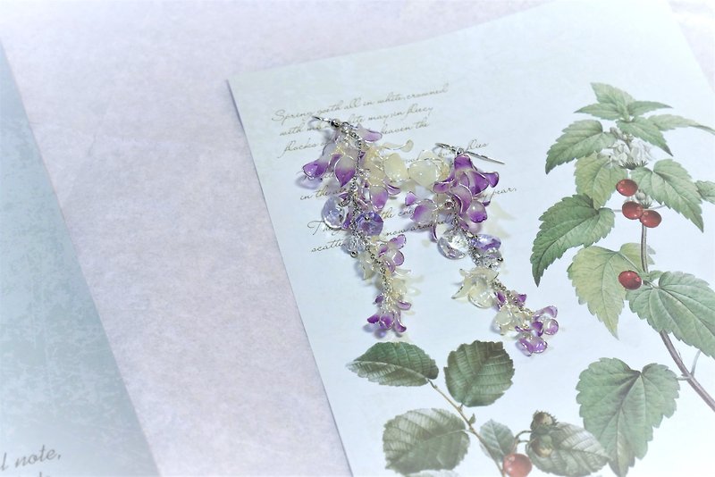 Flower series NO.142 Wisteria flower / crystal flower resin earrings - Earrings & Clip-ons - Resin 