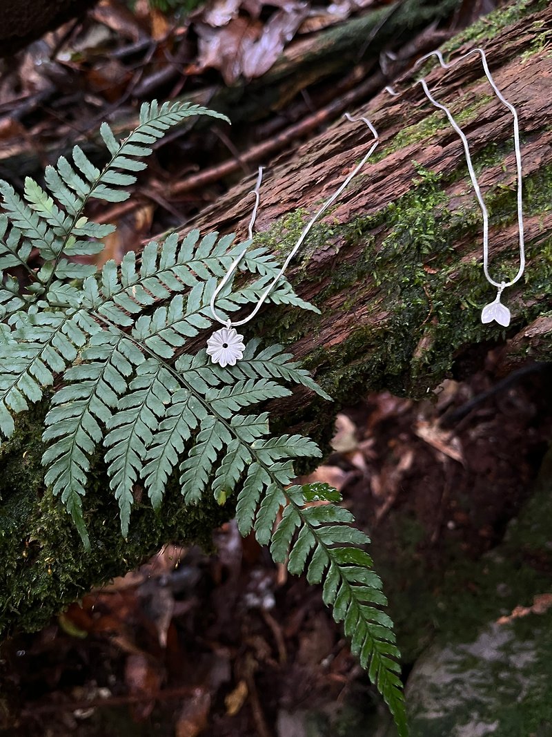 植物系列 罌粟花項鍊 - 項鍊 - 純銀 銀色