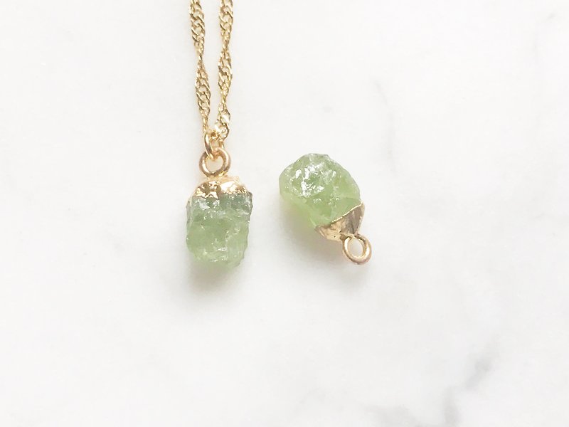 :: Gold Mine Series :: Peridot Clavicle Necklace - Necklaces - Other Metals 