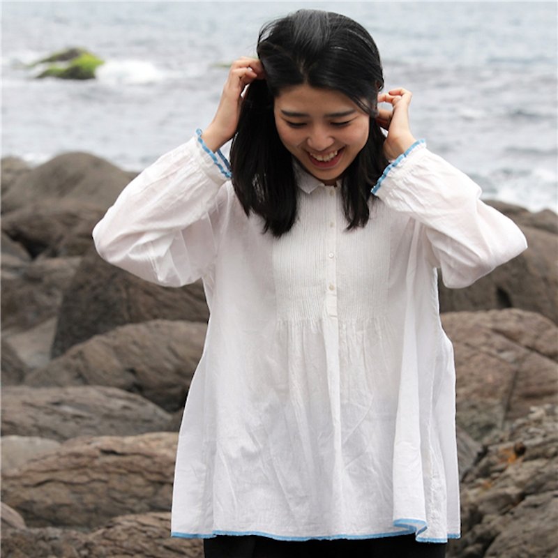 Hand-woven cotton pleated long-sleeved shirt - เสื้อเชิ้ตผู้หญิง - ผ้าฝ้าย/ผ้าลินิน 
