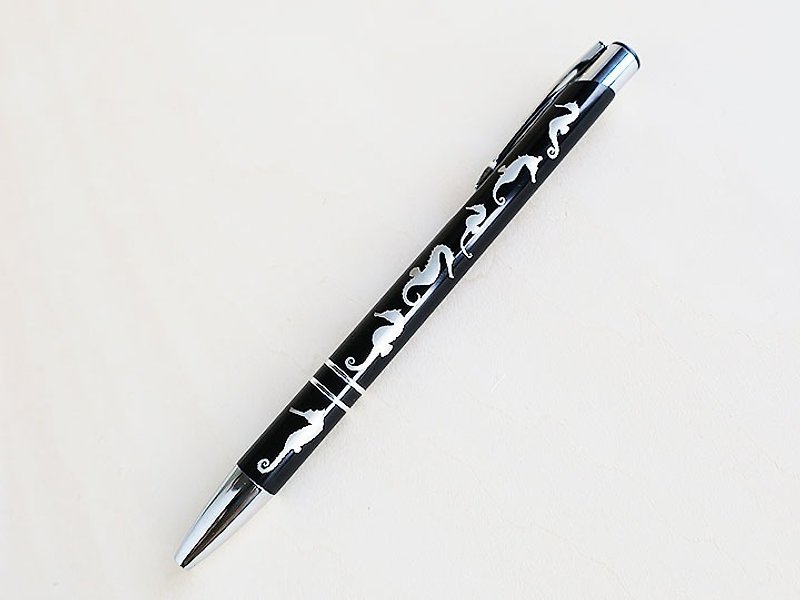 タツノオトシゴだらけの ボールペン ブラック Gift wrapping Christmas Gift - その他のペン - その他の素材 ブラック