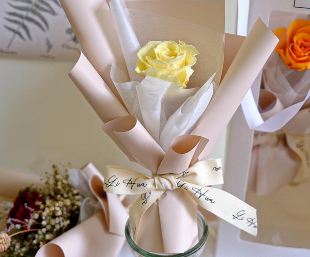 Single Eternal Rose Bouquet - Shop yihua-florist Items for Display - Pinkoi