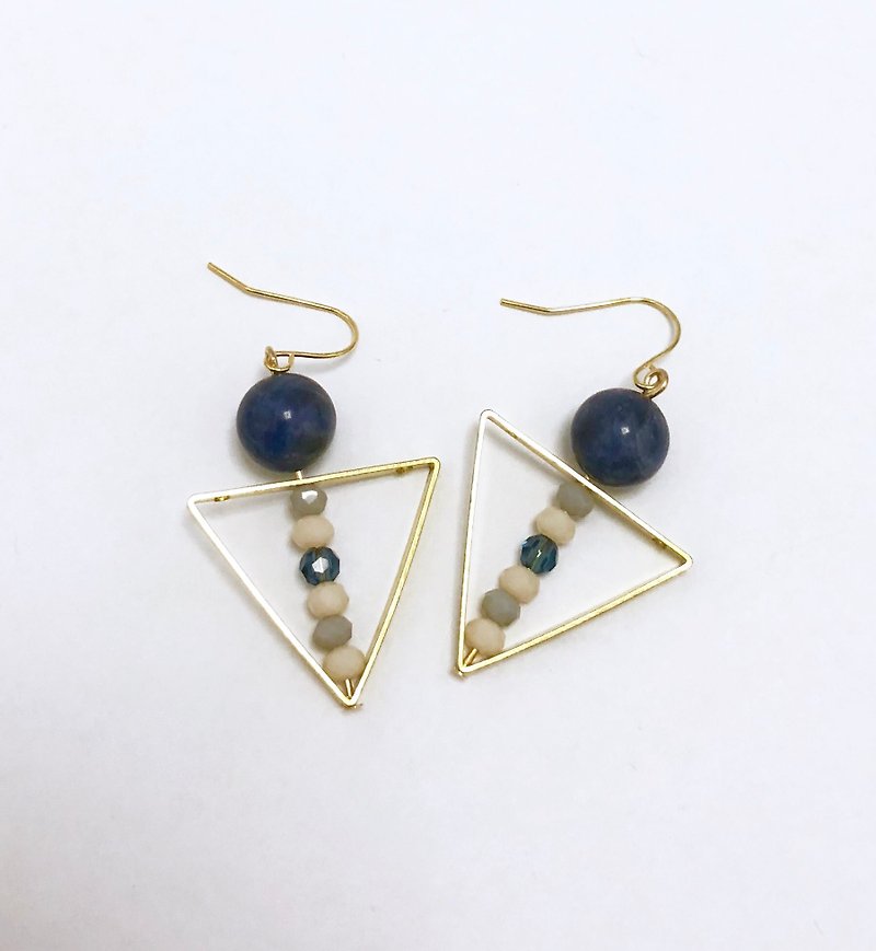 藍石三角耳環 - 耳環/耳夾 - 水晶 藍色