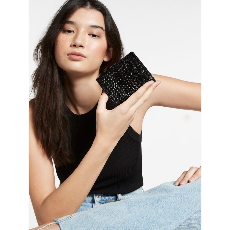 STATUS ANXIETY -  As you were leather card bifold wallet - black croc embossed - กระเป๋าสตางค์ - หนังแท้ สีดำ