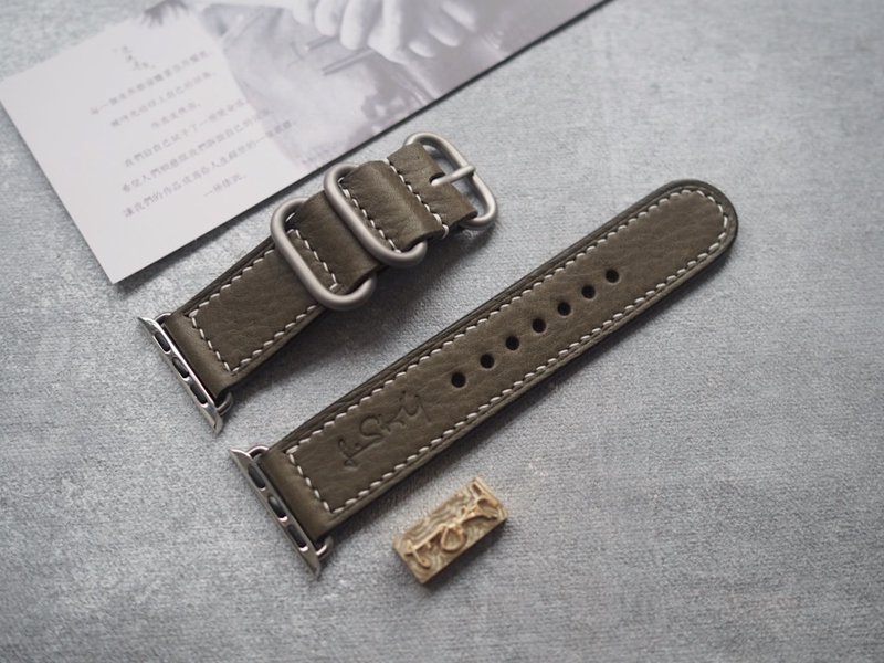 Pure handmade cowhide gray Applewatch strap color and style can be customized and can be engraved - สายนาฬิกา - หนังแท้ สีเทา