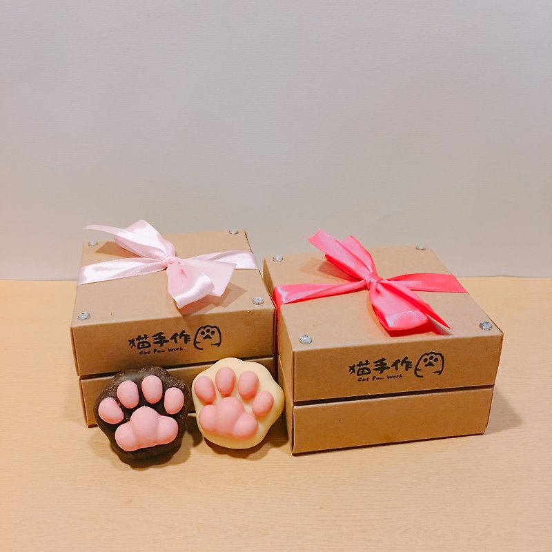 Cat's palm chocolate gift box - cat hand made x Lily Delicious happy hand made dessert - ช็อกโกแลต - อาหารสด 