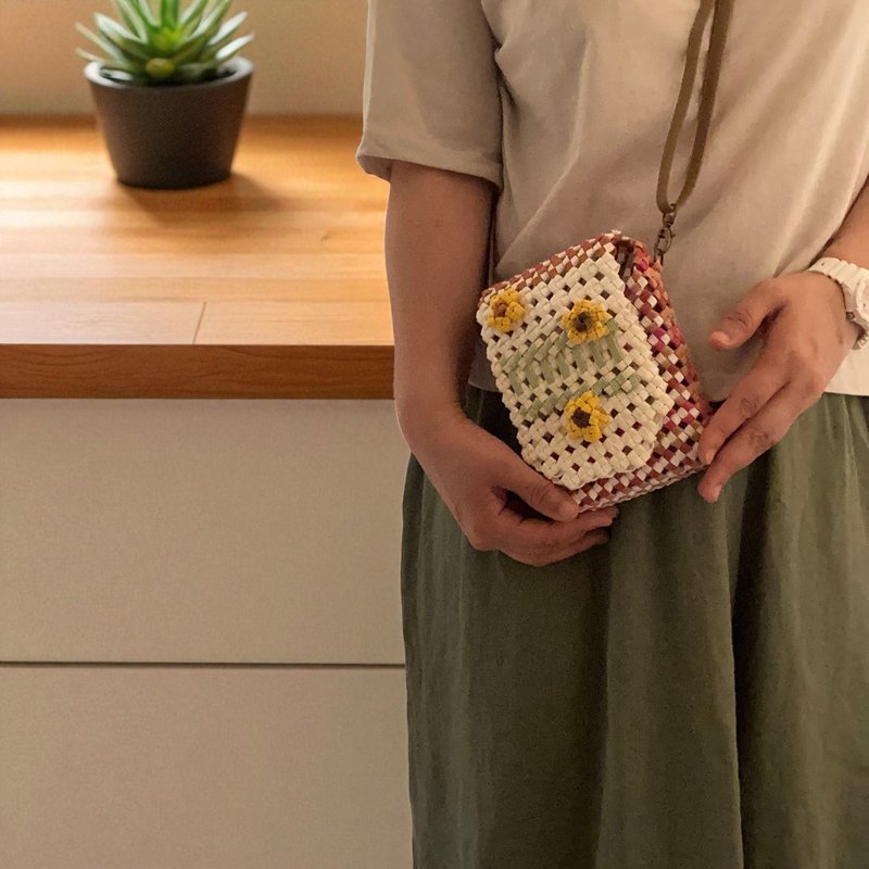 大人可愛いを叶える【クラフトバンド製　ひまわりデザインのスマホショルダー 】 - 其他 - 紙 